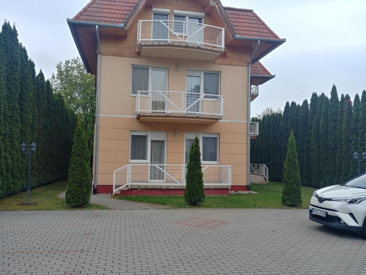Arnyas Apartment Balatonlelle Exterior photo